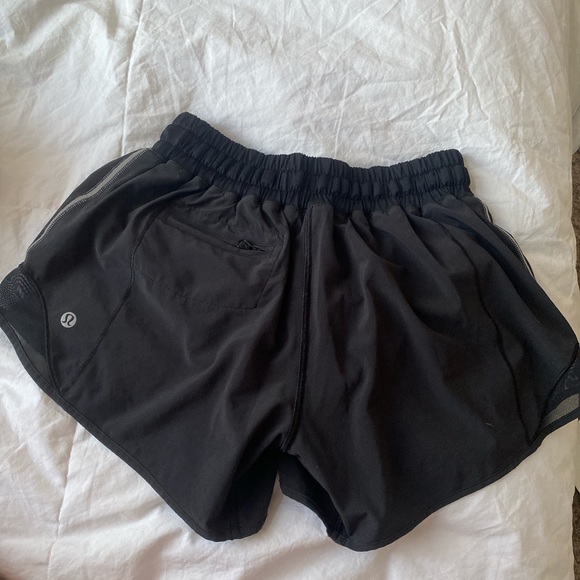 lululemon Hotty Hot Short (Long 4") - Picture 3 of 3
